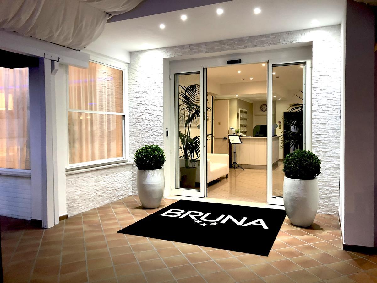 Hotel Bruna B&B Milano Marittima Exterior foto